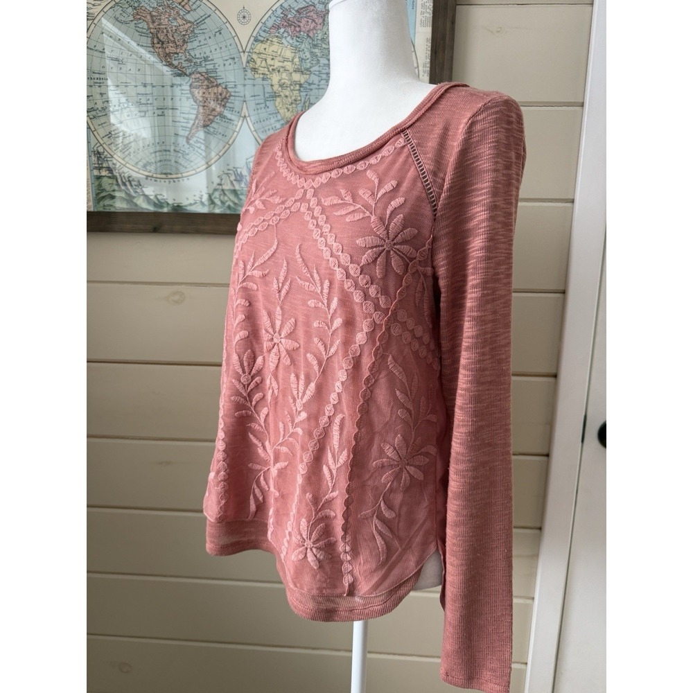 Maurices Top Embroidered Mesh Floral Dusty Rose Pink Mixed Media Medium Boho